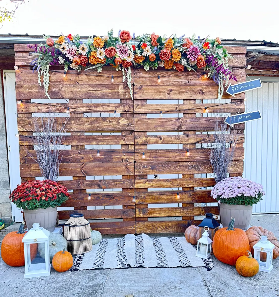 Decor Foto corner realizat de Boho Bloom Events