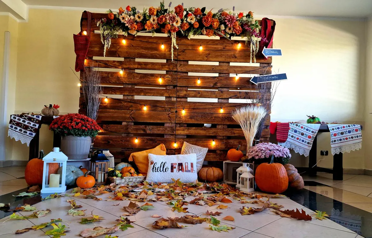 Decor Foto corner realizat de Boho Bloom Events