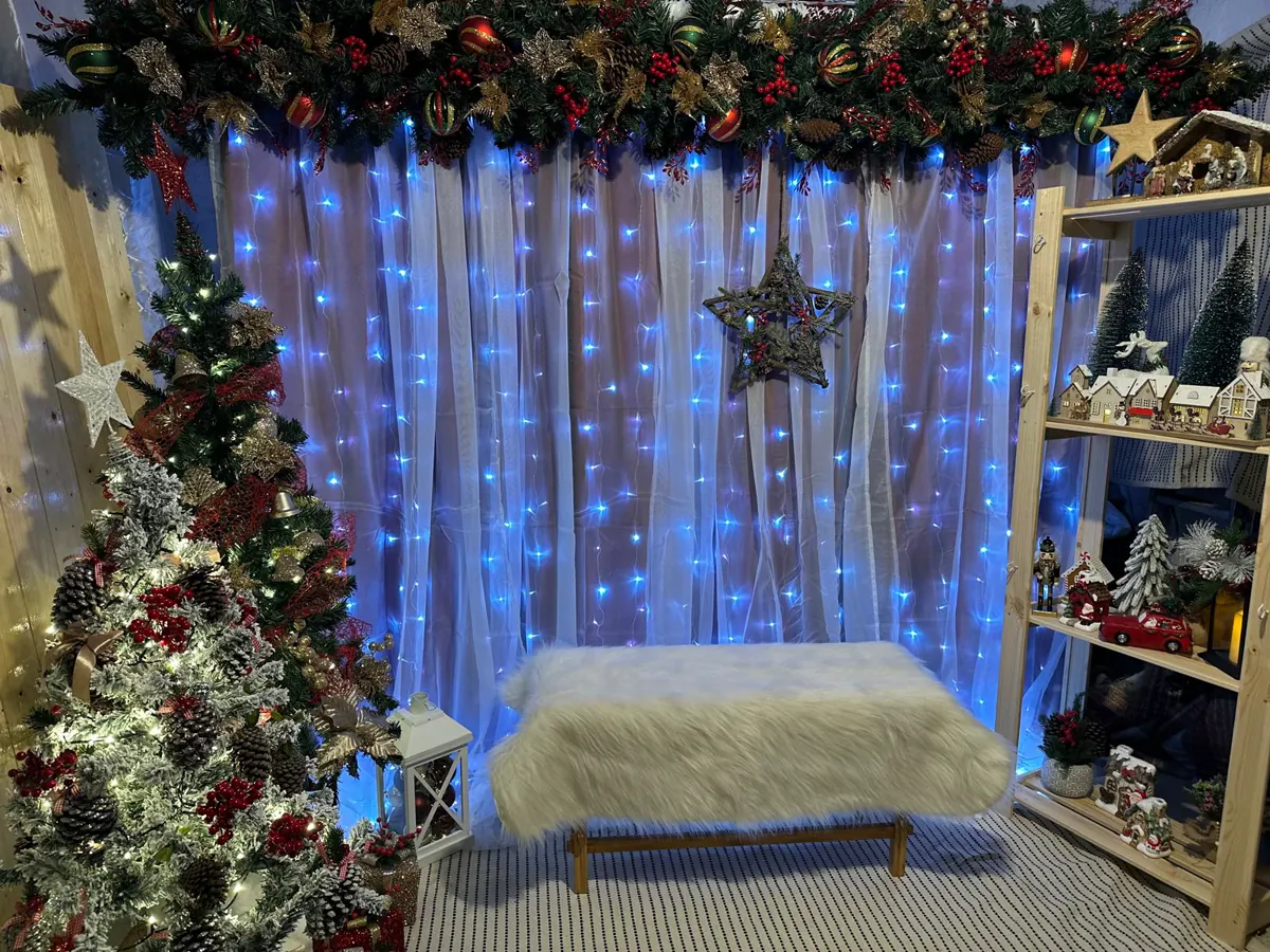 Decor Foto corner realizat de Boho Bloom Events
