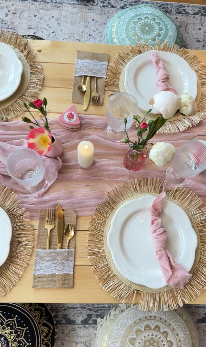 Decor Petrecerea Burlacitelor realizat de Boho Bloom Events