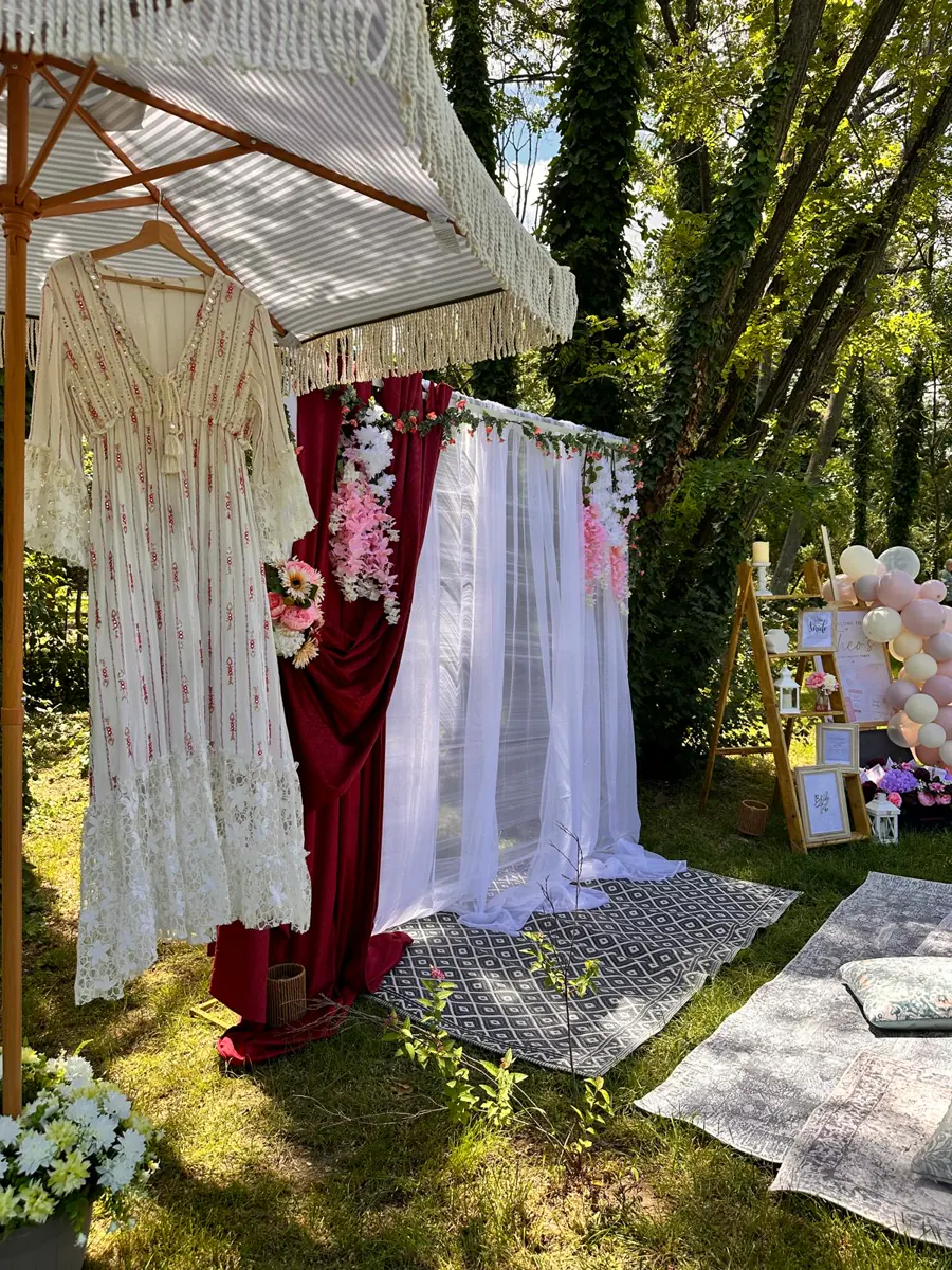 Decor Petrecerea Burlacitelor realizat de Boho Bloom Events