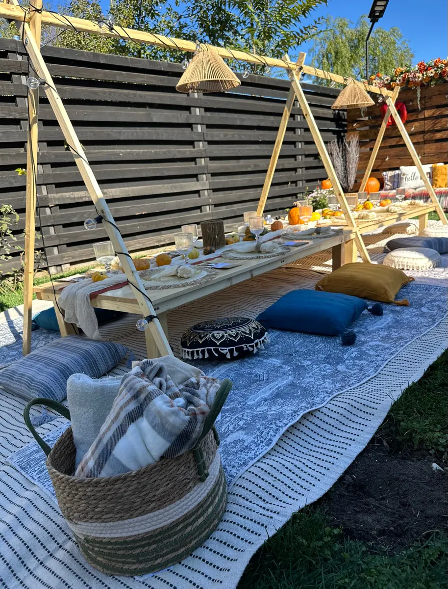 Decor Picnic Aniversar realizat de Boho Bloom Events